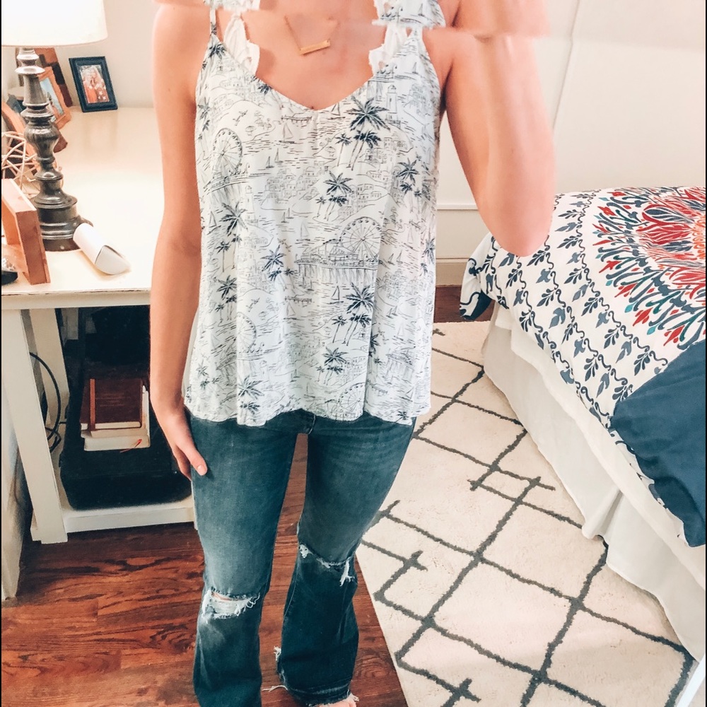 old navy beach patterned top